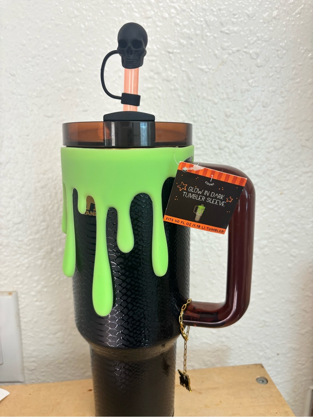 Glow-In-Dark Green slime Tumbler Sleeve